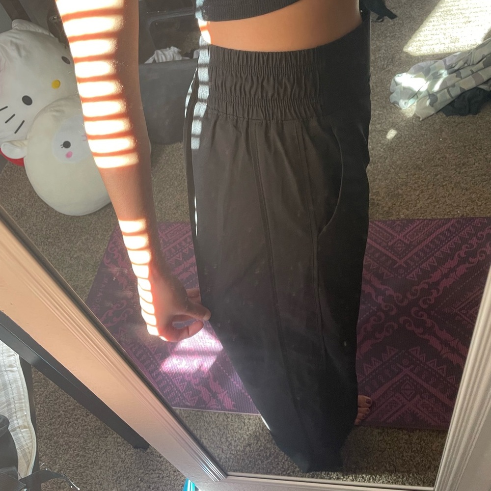 Old Navy Athletic Pants - Picture 12 of 13